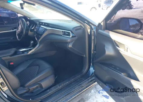 2018 Toyota Camry Se z USA, uszkodzony, nr VIN 4T1B11HK8JU545497